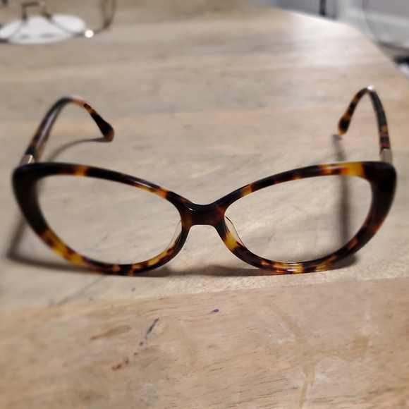 Lilly Pulitzer Stanton sunglasses frame and case - Picture 5 of 14